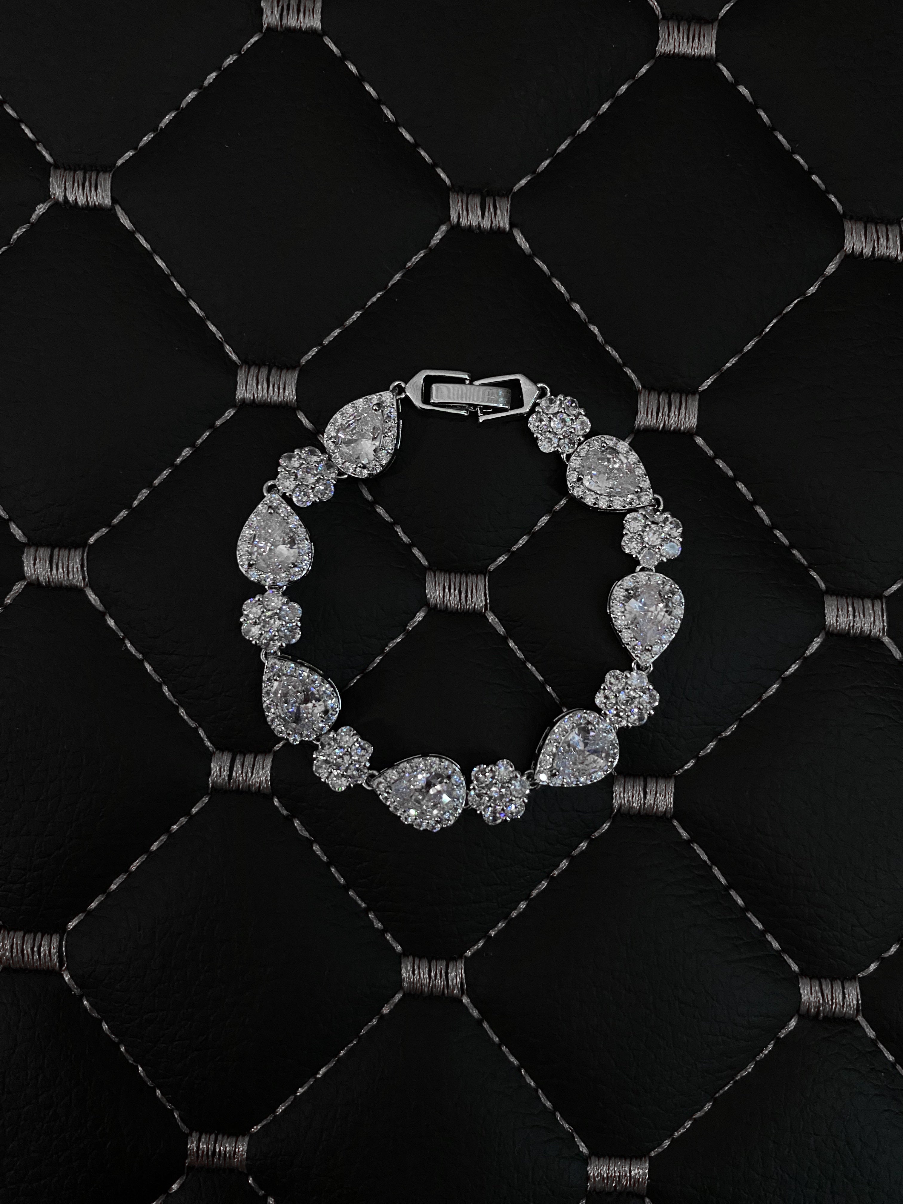 Blossom Droplet Bracelets